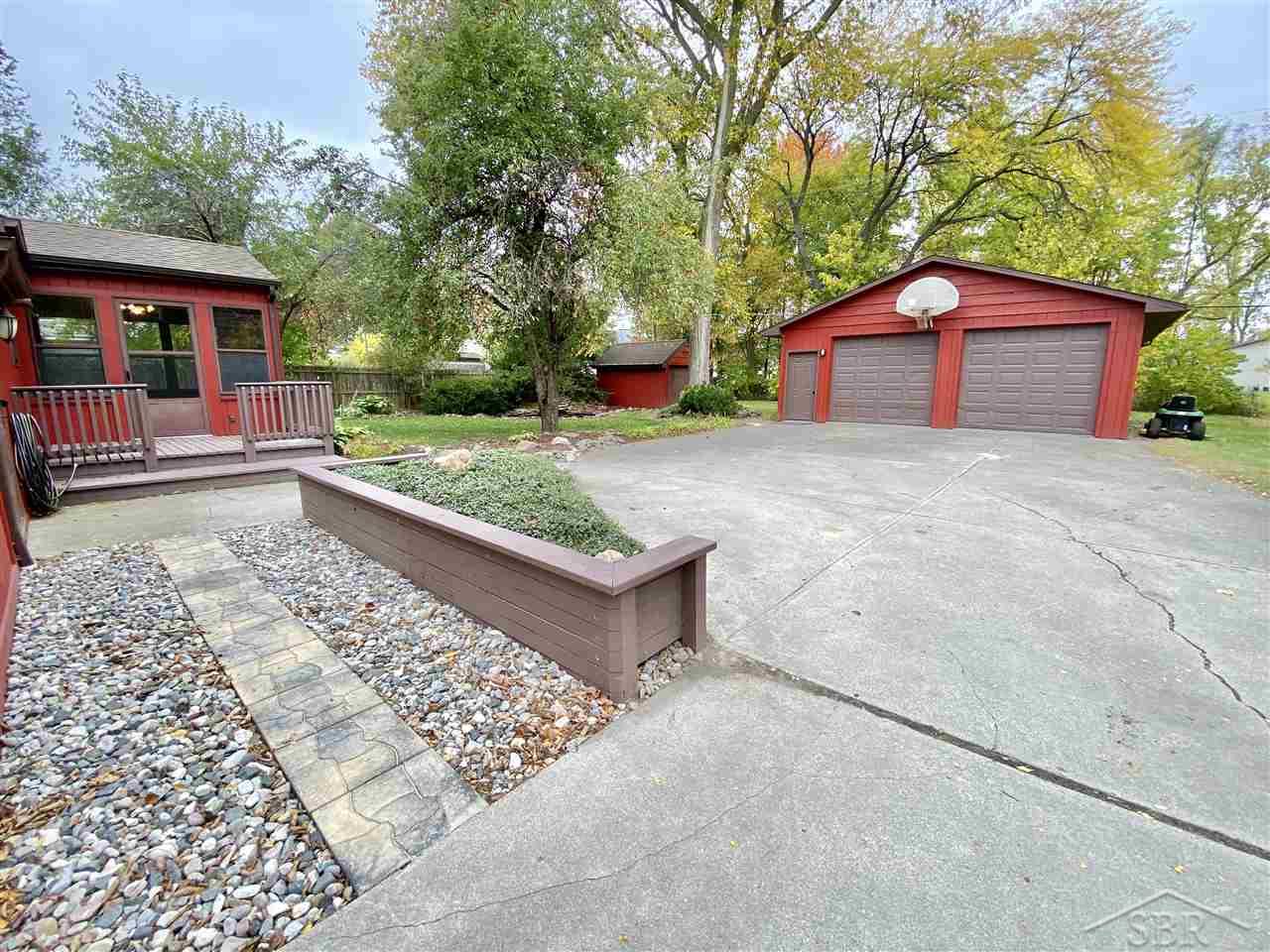 15640 Gratiot Road Hemlock, MI 48626 - Photo 4 of 24 50026543-3.JPG