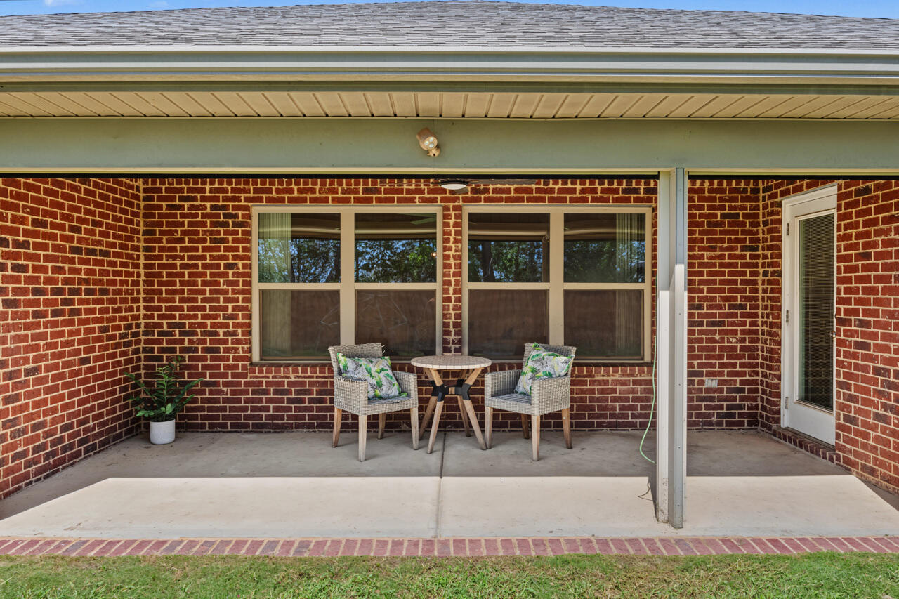 352 Merlin Court Crestview, FL 32539 - Photo 39 of 59 42-42
