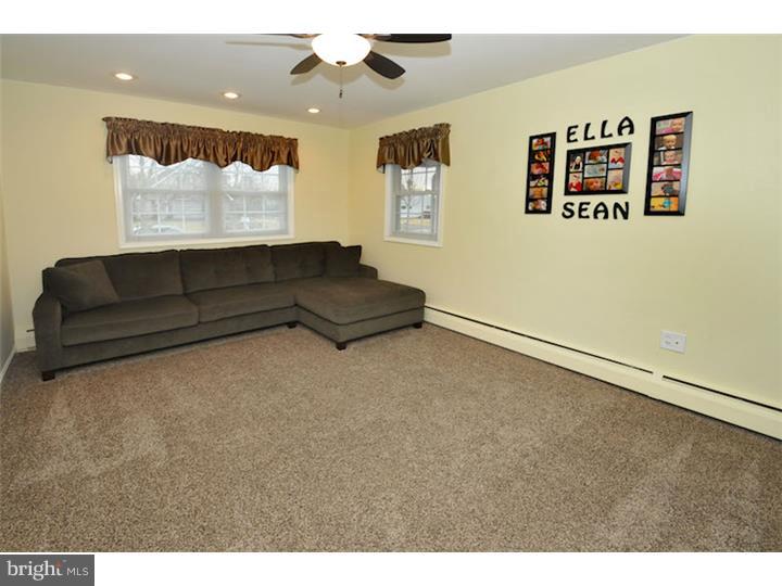 29 Fallenrock Road Levittown, PA 19056 - Photo 16 of 24