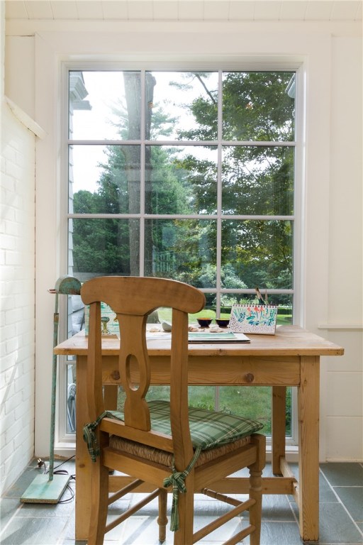 180 Willett Road Narragansett, RI 02874 - Photo 13 of 40 Art Studio