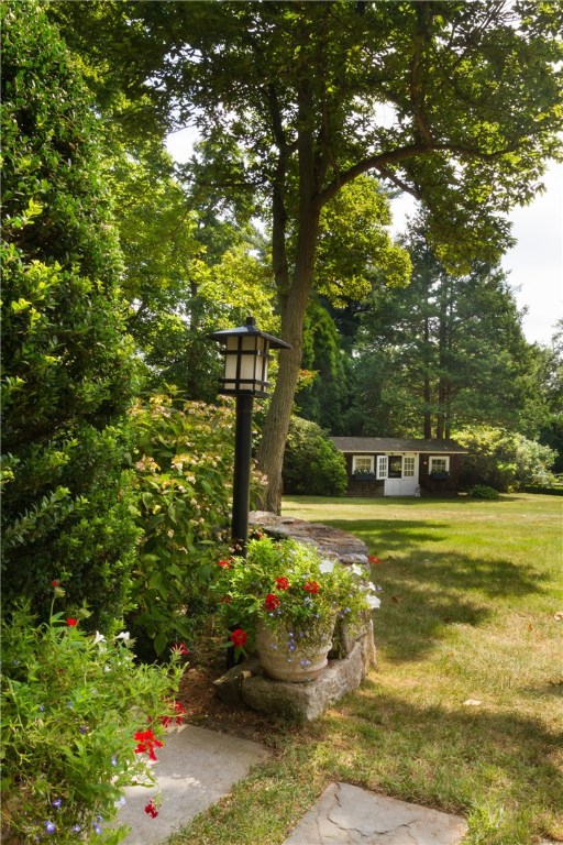 180 Willett Road Narragansett, RI 02874 - Photo 30 of 40 Yard