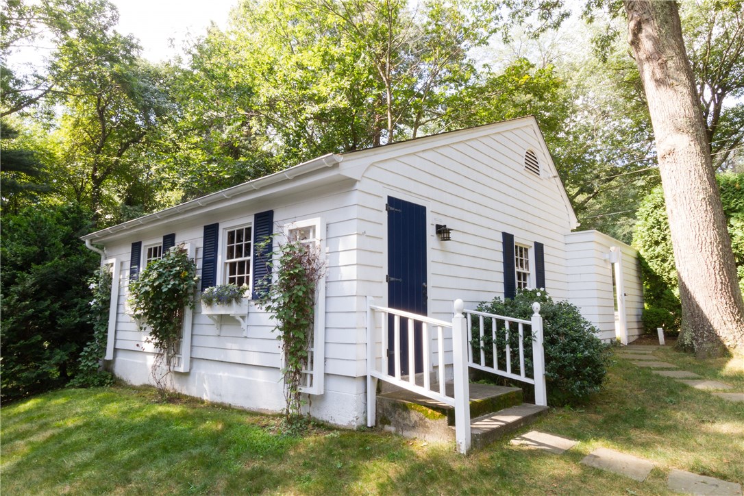 180 Willett Road Narragansett, RI 02874 - Photo 36 of 40 Garage