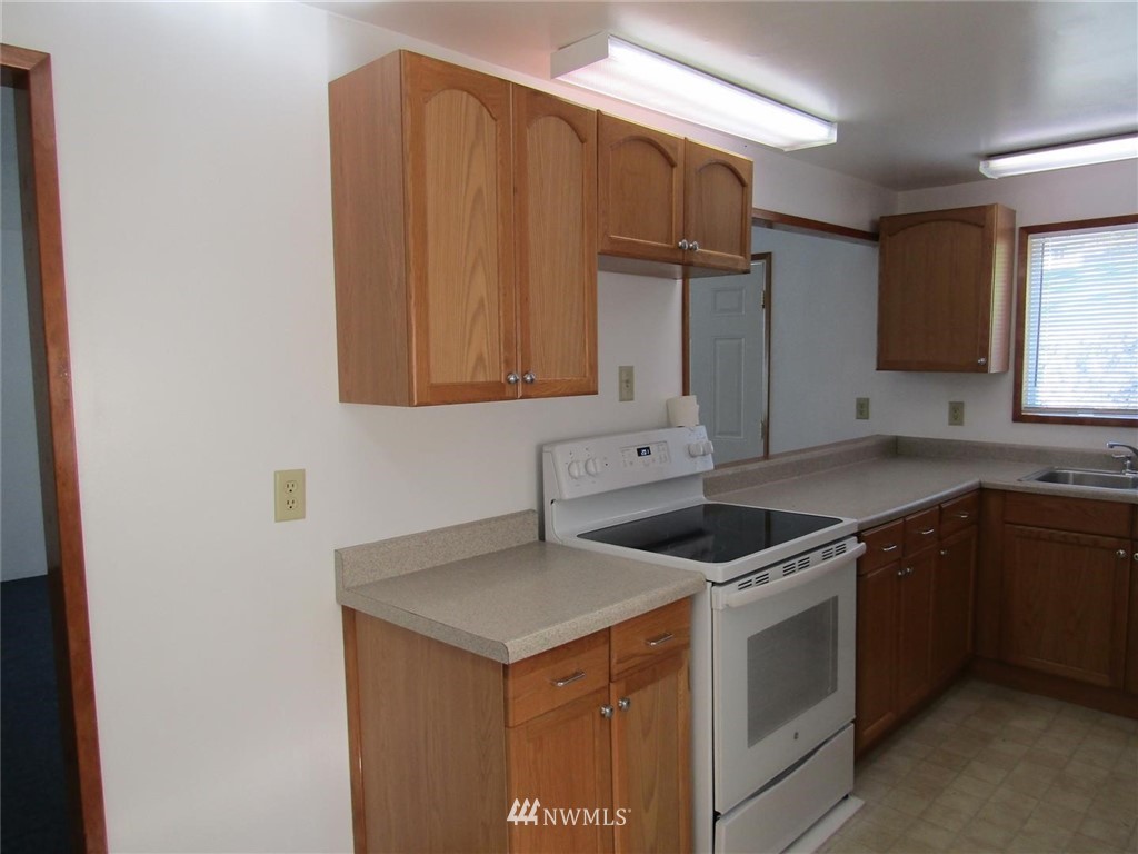 201 Tilton View Road Morton, WA 98356 - Photo 4 of 25 Gallery Image 4