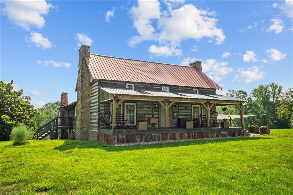 327 Tobacco Road Madison, NC 27025 - Photo 2 of 50 Front view