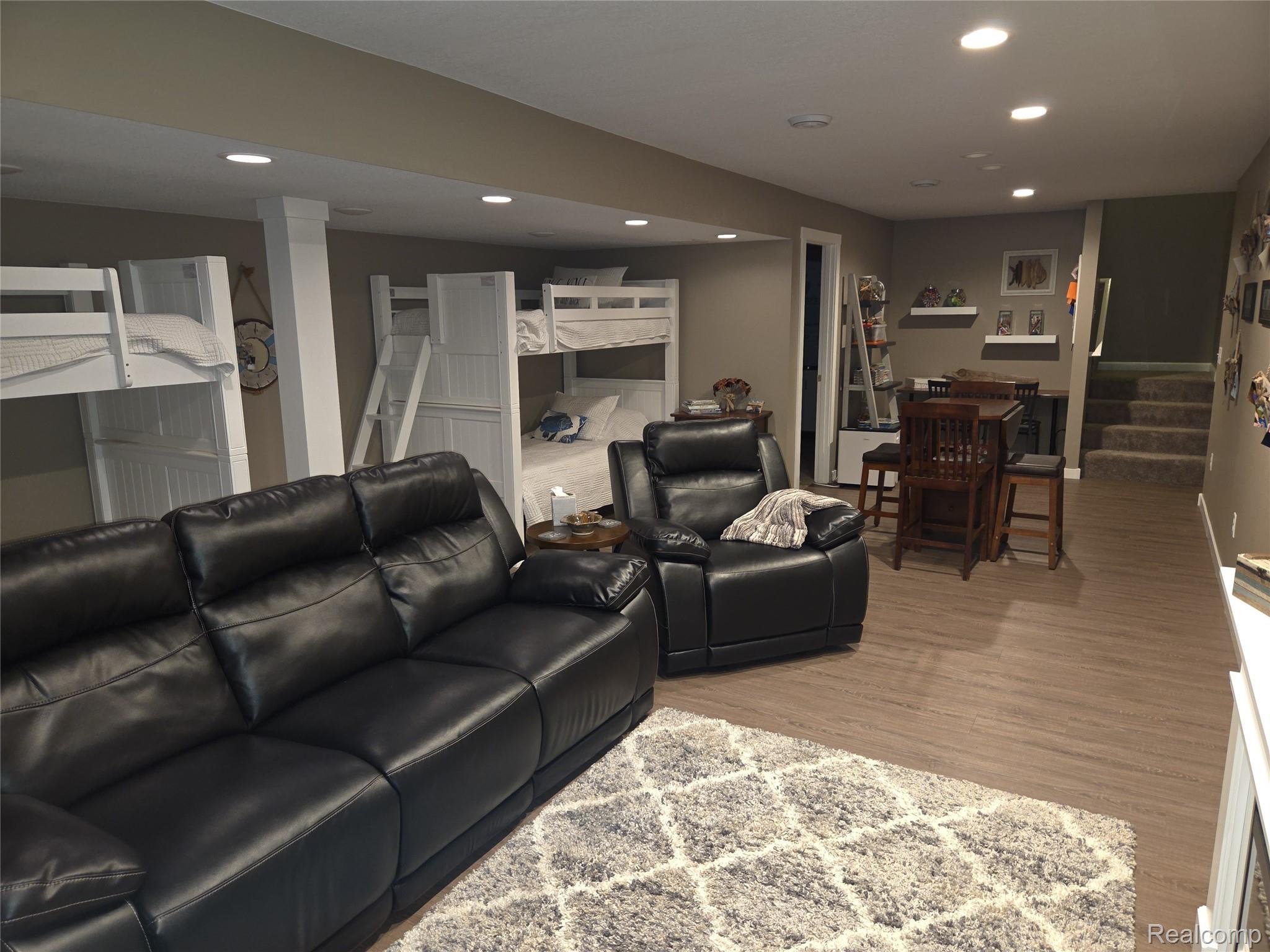 243 Ruddiman Drive Muskegon, MI 49445 - Photo 30 of 39 30.jpg