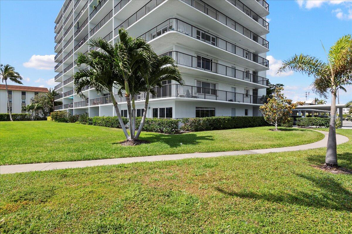 3040 Lake Shore Drive, Unit 101 Riviera Beach, FL 33404 - Photo 34 of 55 04-JLC_3741