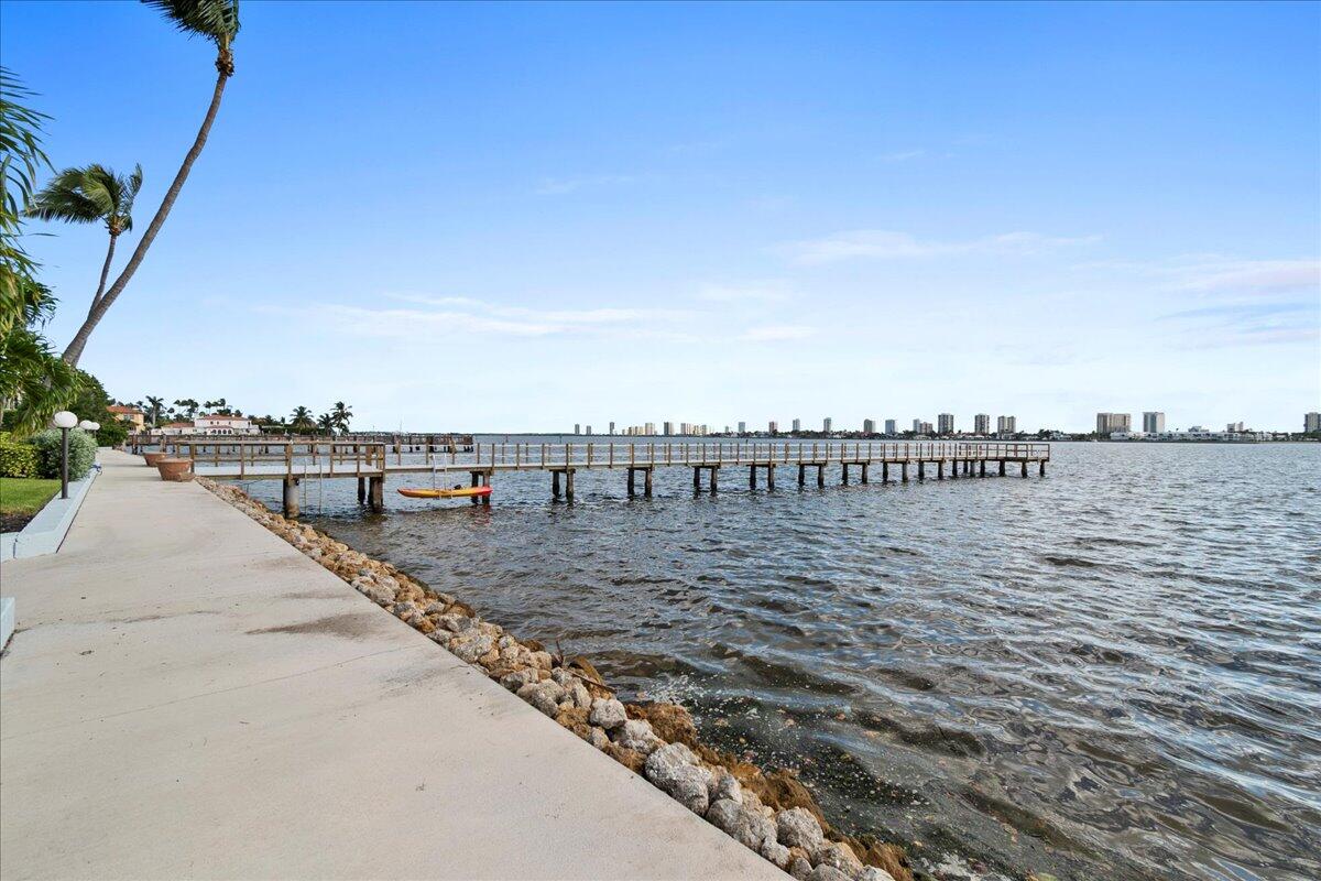 3040 Lake Shore Drive, Unit 101 Riviera Beach, FL 33404 - Photo 40 of 55 33-JLC_6360
