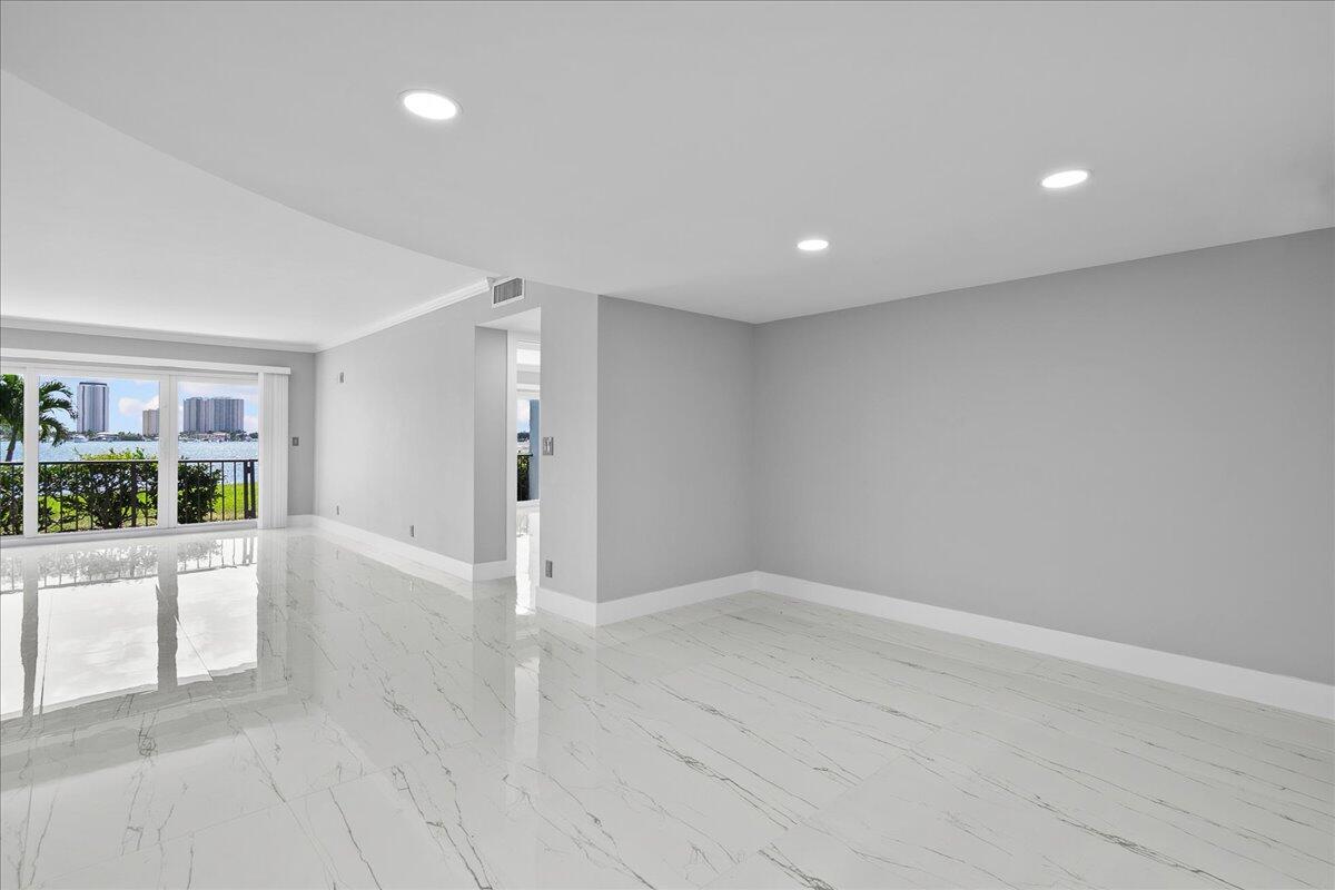 3040 Lake Shore Drive, Unit 101 Riviera Beach, FL 33404 - Photo 9 of 55 2-JLC_3801