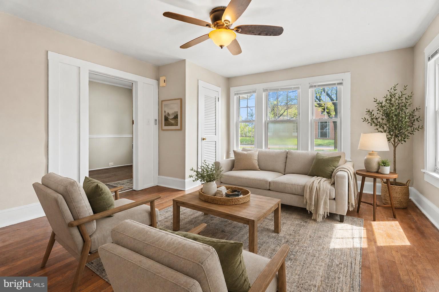 225 Broad Street Salisbury, MD 21801 - Photo 6 of 25 Bright and inviting living space.
