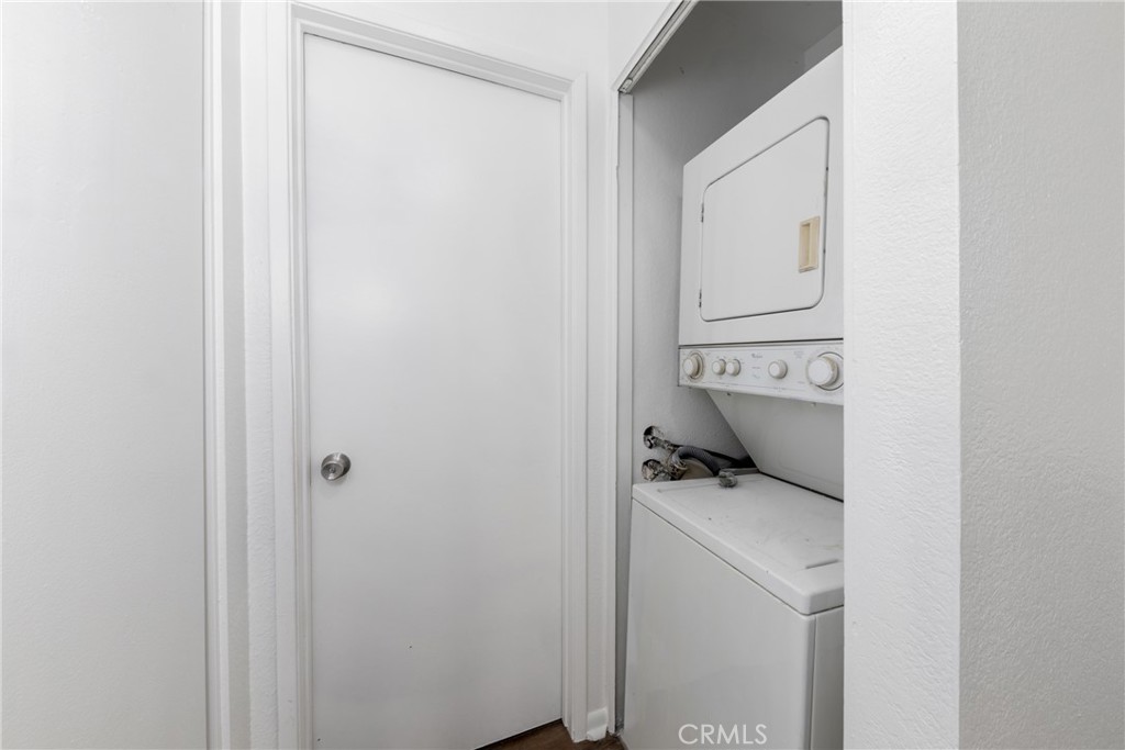 1800 East Old Ranch Road, Unit 134 Colton, CA 92324 - Photo 15 of 22 a utility room with dryer and washer