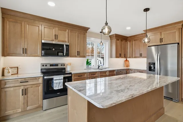 $464,900 | 2 Lakemont Street, Southwick, MA 01077