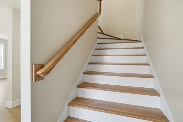 $464,900 | 2 Lakemont Street, Southwick, MA 01077