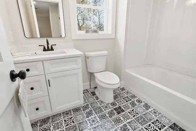 $464,900 | 2 Lakemont Street, Southwick, MA 01077