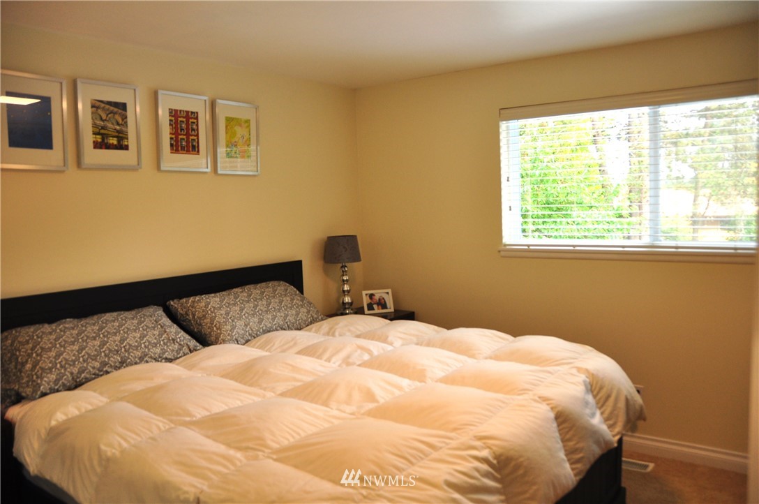 1730 Whitman Avenue Northeast Renton, WA 98059 - Photo 11 of 17 Gallery Image 11