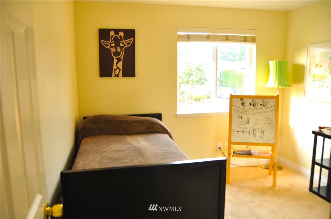 1730 Whitman Avenue Northeast Renton, WA 98059 - Photo 12 of 17 Gallery Image 12