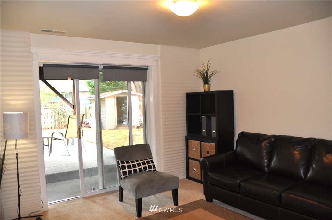 1730 Whitman Avenue Northeast Renton, WA 98059 - Photo 14 of 17 Gallery Image 14