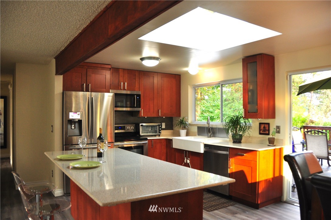 1730 Whitman Avenue Northeast Renton, WA 98059 - Photo 8 of 17 Gallery Image 8