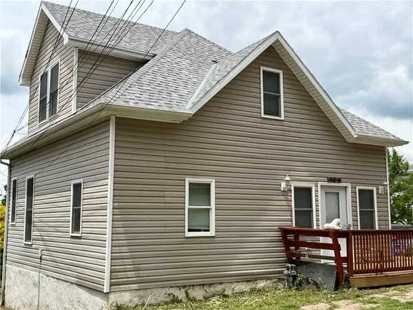 $145,000 | 904 Vine Street, St. Joseph, MO 64503