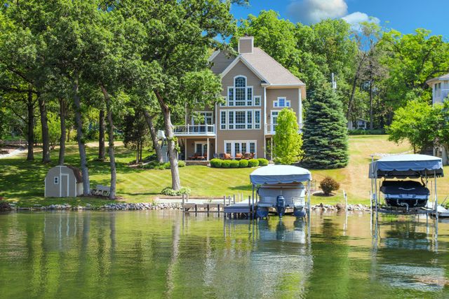 W5195 Stewart Drive, La Grange, WI 53121