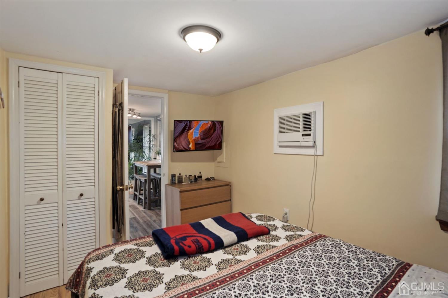 254 Raritan Boulevard Old Bridge, NJ 07735 - Photo 9 of 27 Gallery Image 9