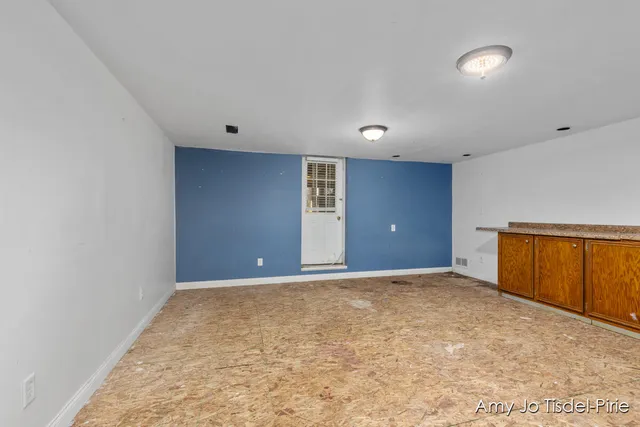 $205,000 | 811 Branch Street, Ionia, MI 48846