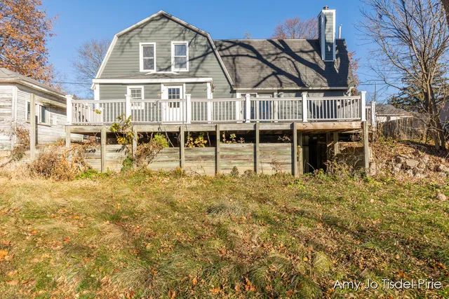 $205,000 | 811 Branch Street, Ionia, MI 48846