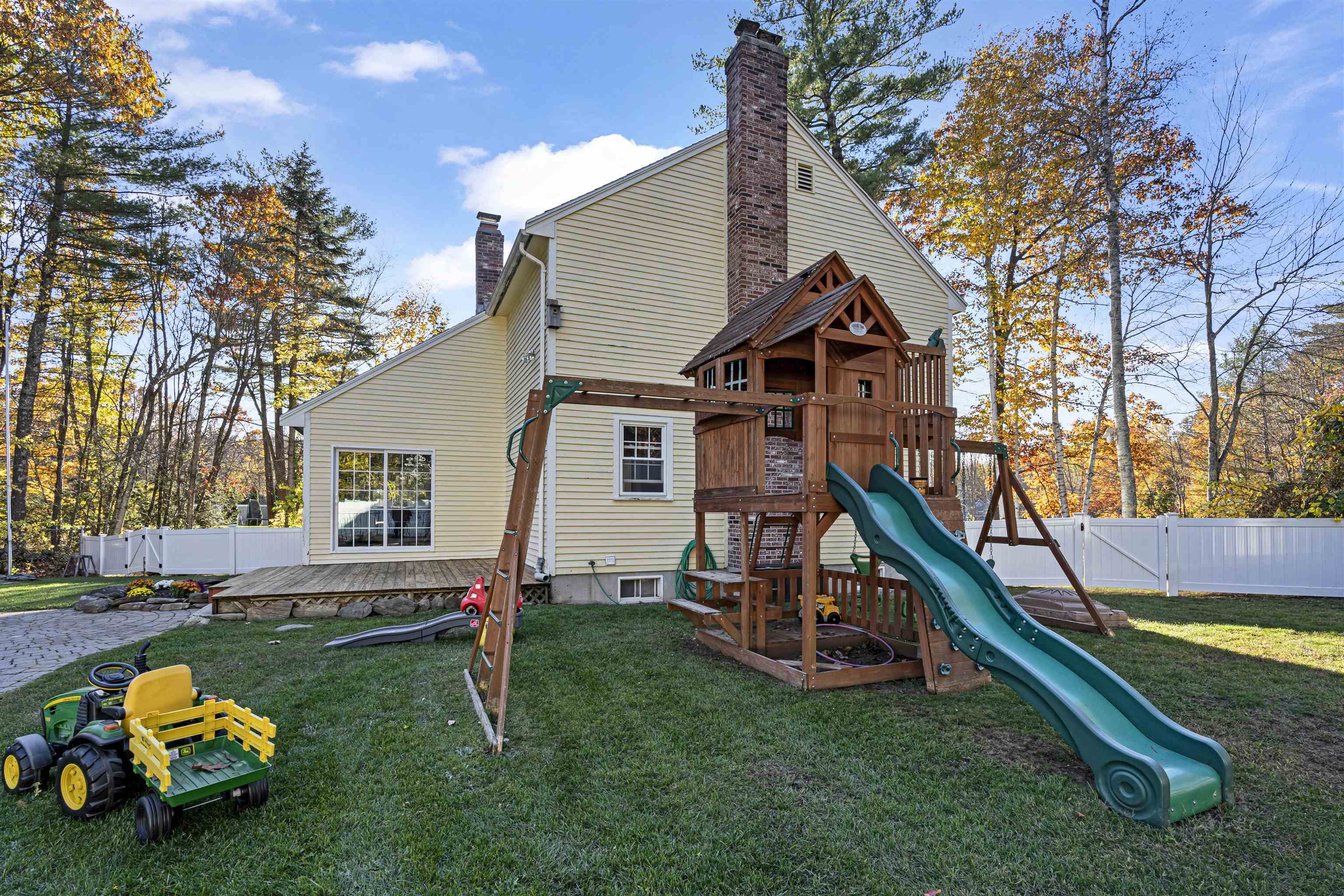47 Buttrick Road Hampstead, NH 03841 - Photo 6 of 40
