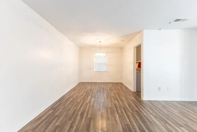 $250,000 | 332 Westmeade Drive, Gretna, LA 70056