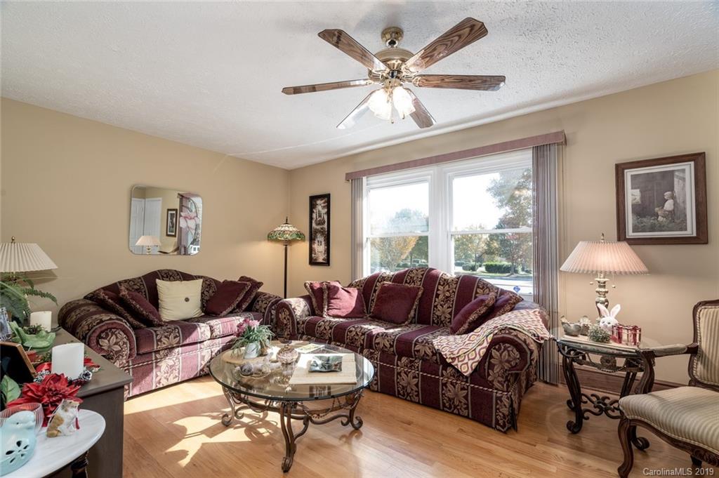 9632 Gilead Road Huntersville, NC 28078 - Photo 6 of 25 Gallery Image 6