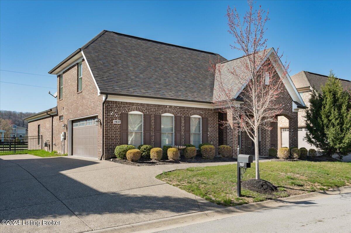1937 Rivers Landing Drive Prospect, KY 40059 - Photo 2 of 36 Side of House