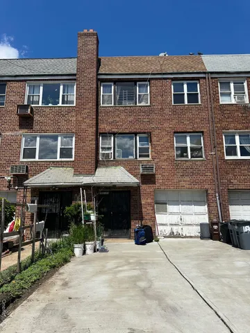 $1,698,000 | 153-51 Horace Harding Expressway | Queensboro Hill