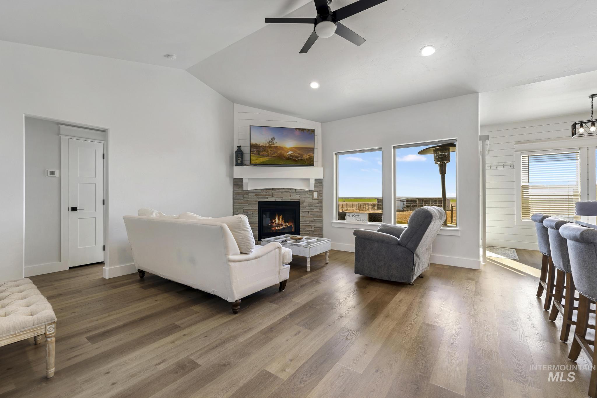 253 Mariposa Circle Shoshone, ID 83352 - Photo 5 of 47