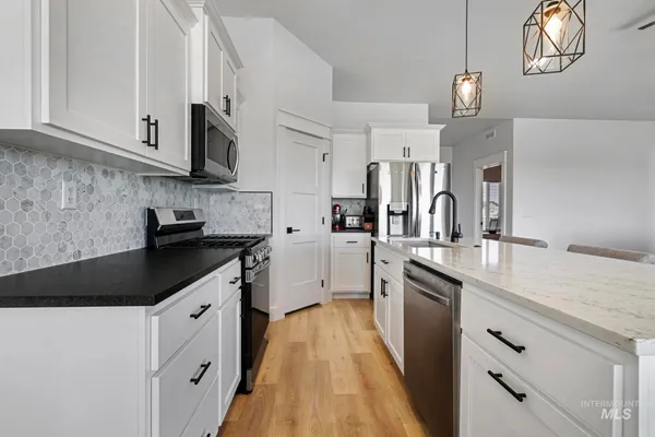 $449,990 | 253 Mariposa Circle, Shoshone, ID 83352