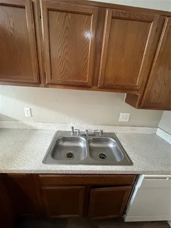 $1,700 | 1636 Vail Meadow Lane, Dallas, TX 75253