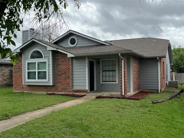 $1,700 | 1636 Vail Meadow Lane, Dallas, TX 75253