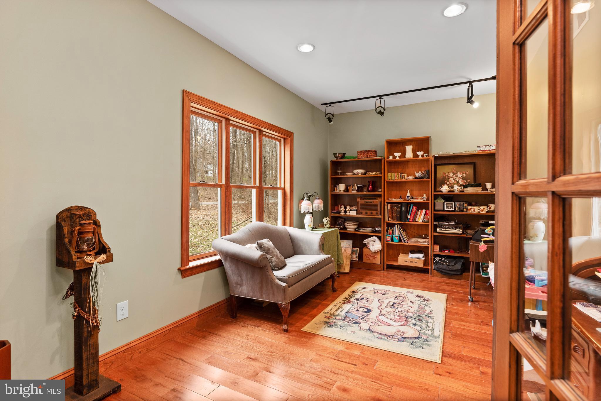 1370 Indian Peg Road Boiling Springs, PA 17007 - Photo 10 of 44 Perfect area to work or relax