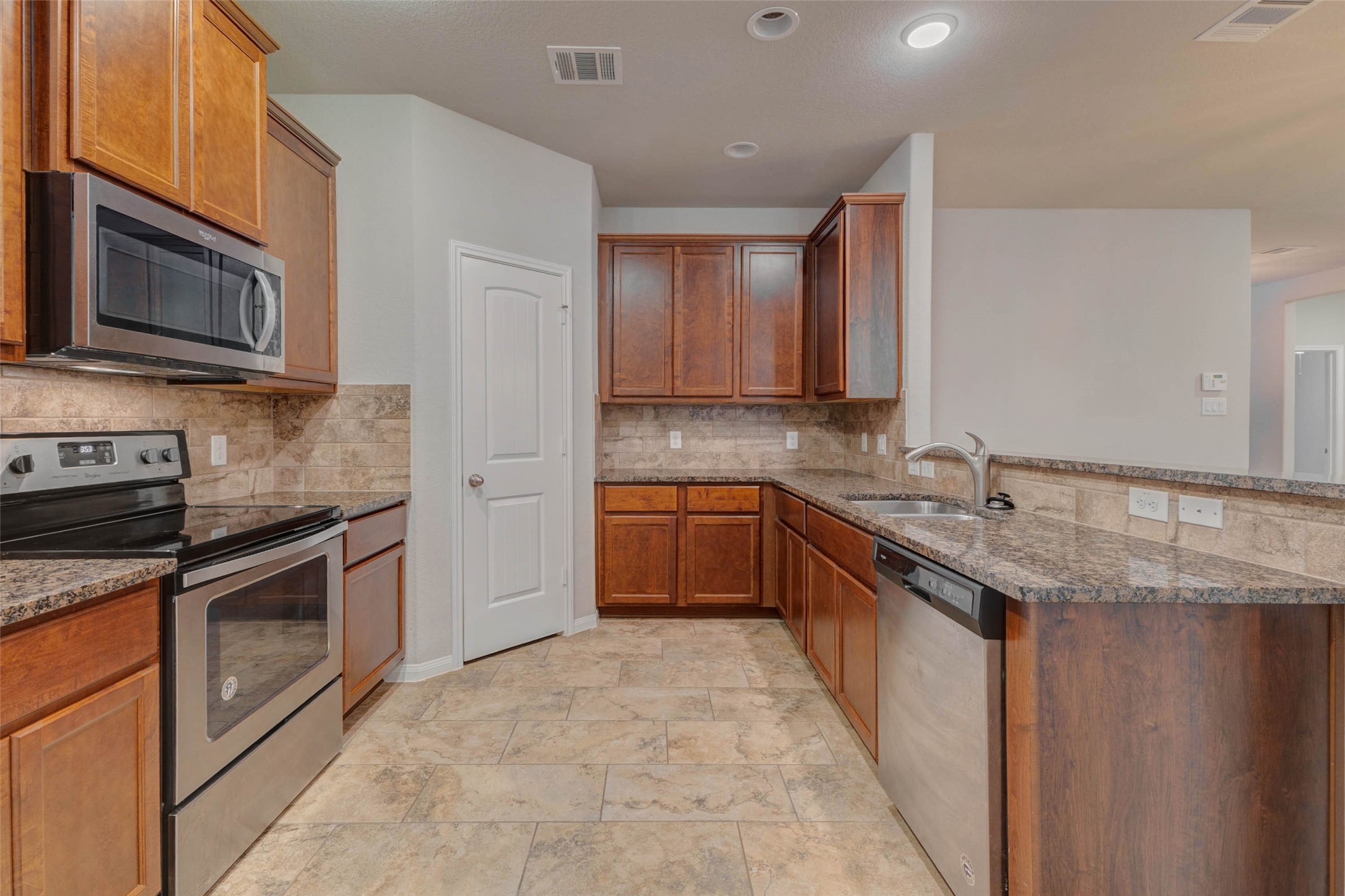 3811 Springcrest Lane Montgomery, TX 77356 - Photo 10 of 23
