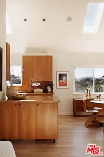 $1,549,000 | 2112 Duane Street, Los Angeles, CA 90039