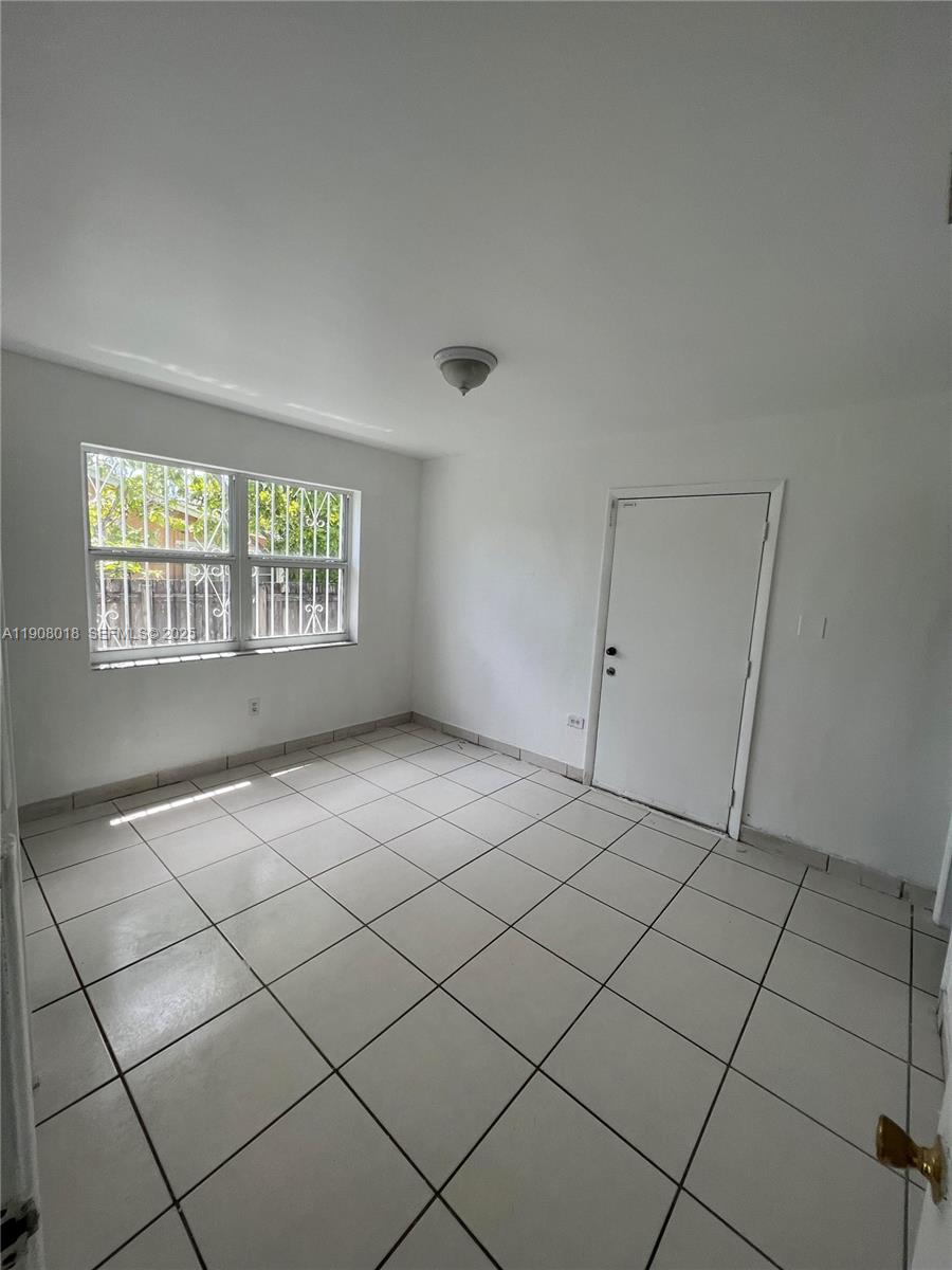 1600 Southwest 71st Court Miami, FL 33155 - Photo 12 of 15