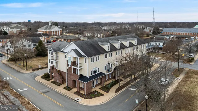 $295,000 | 305 Centennial Street, Unit 201K, La Plata, MD 20646