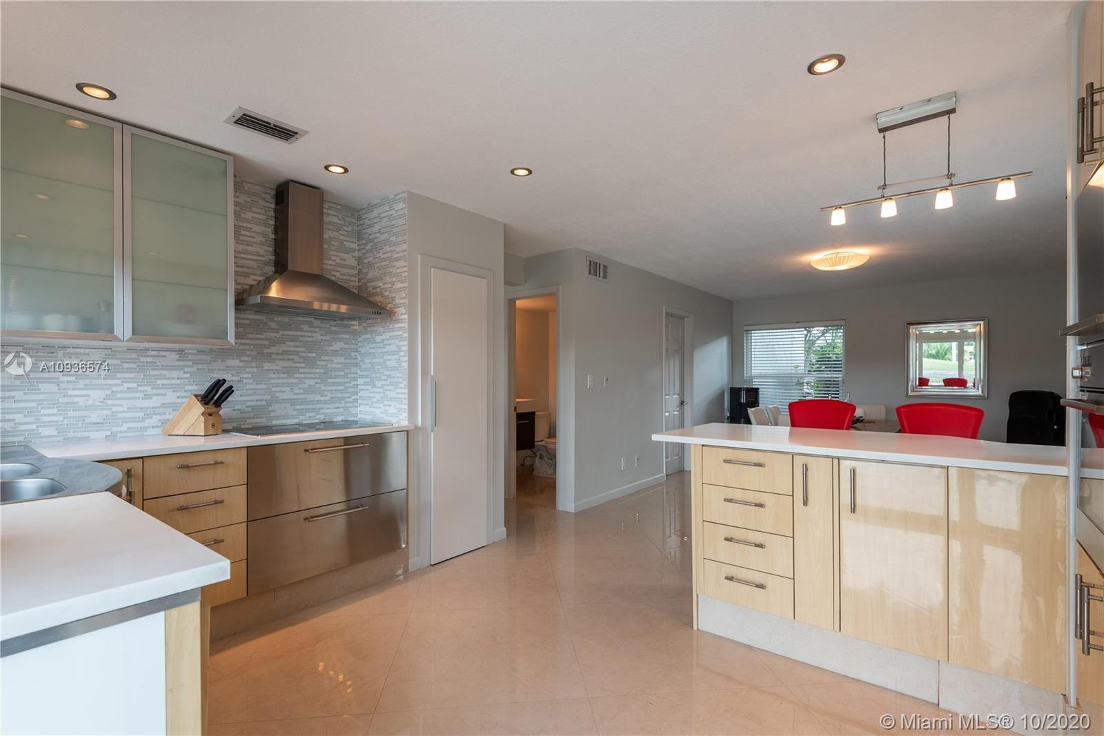 63 Greens Road Hollywood, FL 33021 - Photo 11 of 27 Gallery Image 11