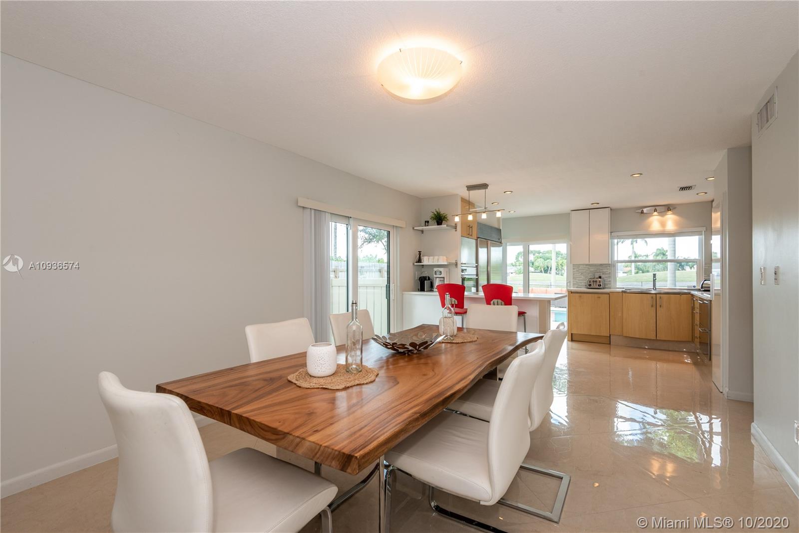 63 Greens Road Hollywood, FL 33021 - Photo 12 of 27 Gallery Image 12