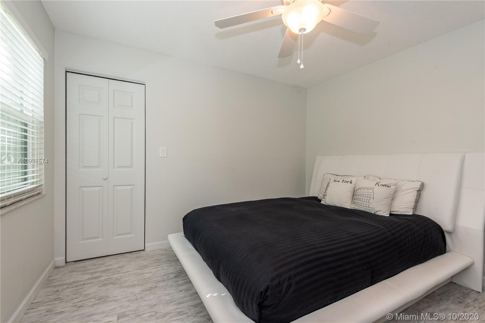 63 Greens Road Hollywood, FL 33021 - Photo 19 of 27 Gallery Image 19