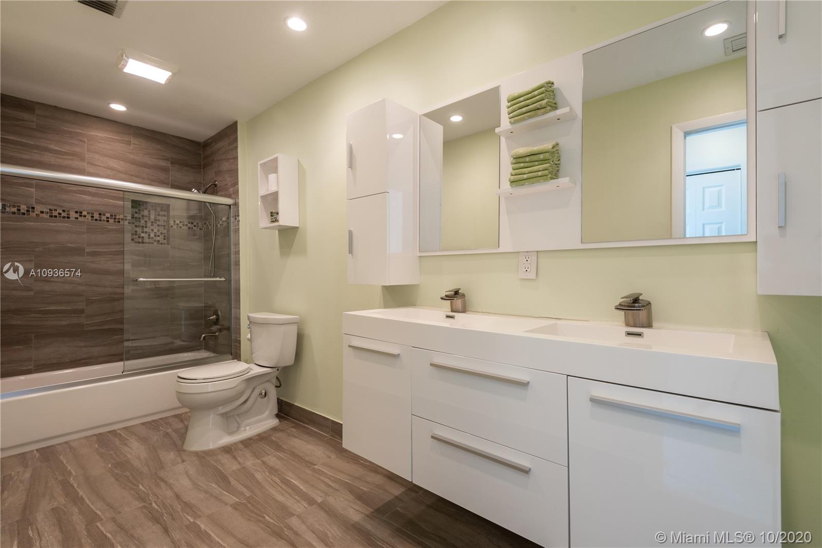 63 Greens Road Hollywood, FL 33021 - Photo 22 of 27 Gallery Image 22