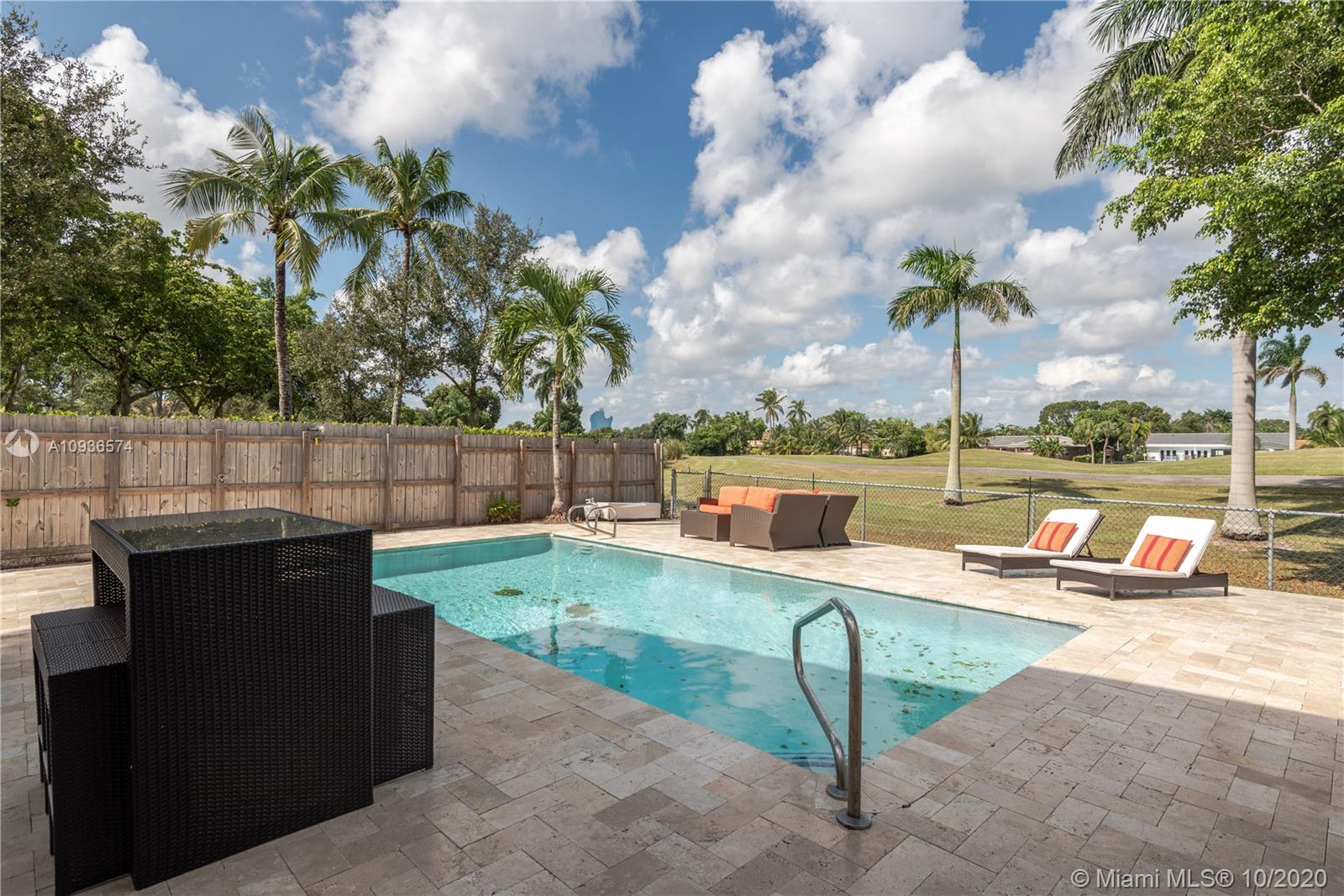 63 Greens Road Hollywood, FL 33021 - Photo 25 of 27 Gallery Image 25