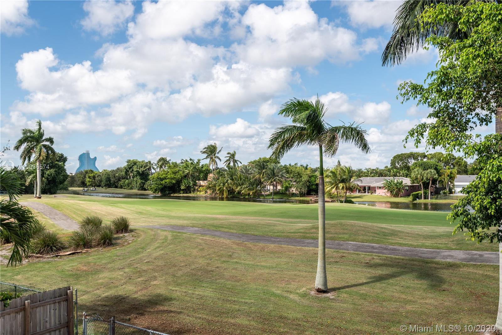 63 Greens Road Hollywood, FL 33021 - Photo 26 of 27 Gallery Image 26