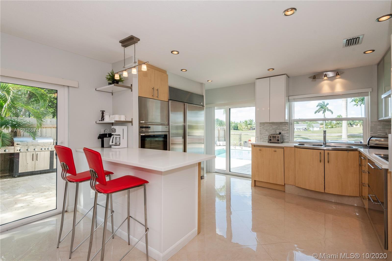 63 Greens Road Hollywood, FL 33021 - Photo 9 of 27 Gallery Image 9
