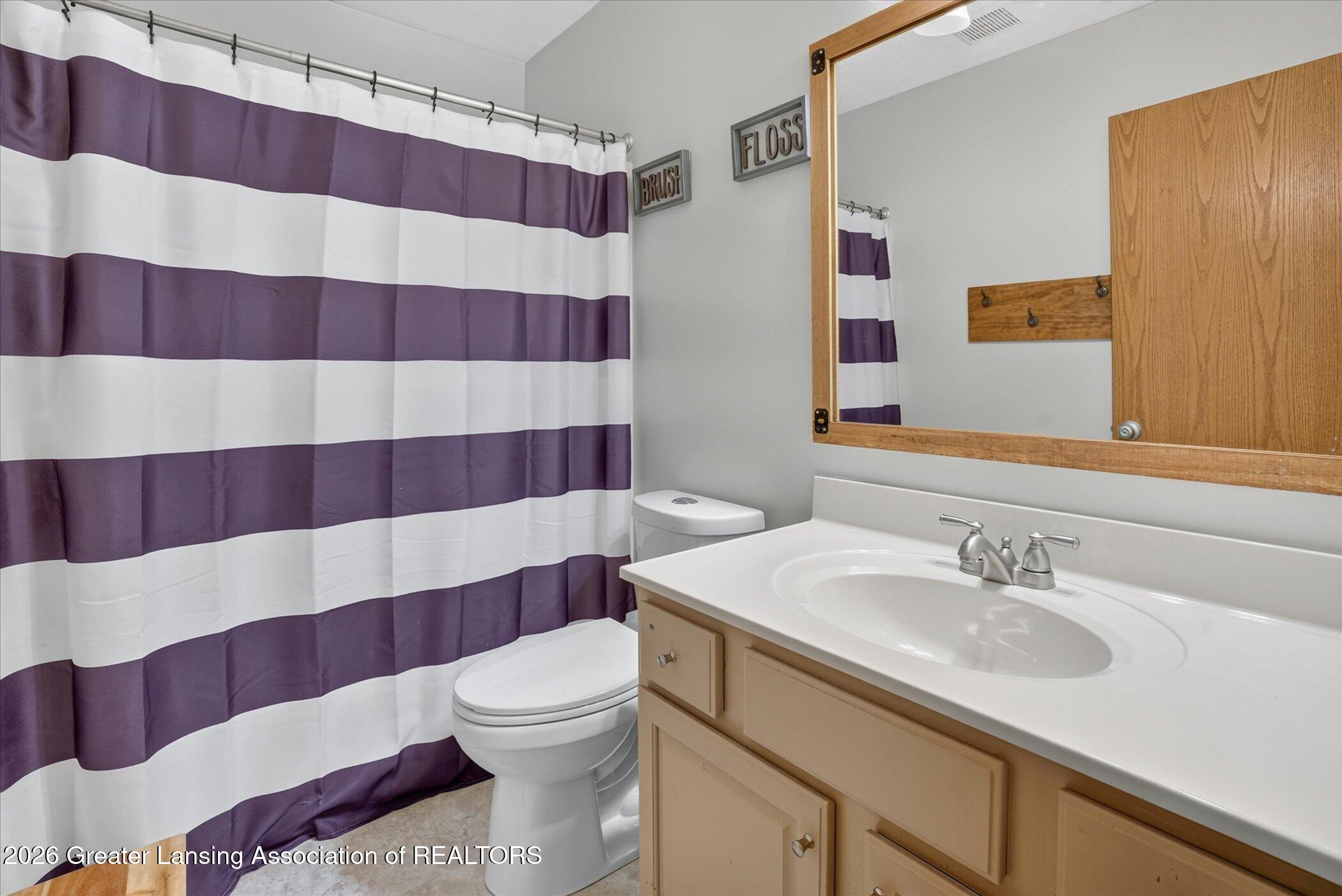 2999 Eden Road Leslie, MI 49251 - Photo 31 of 65 31-2999-Eden-Rd-Leslie-MI-49251-WindowSt