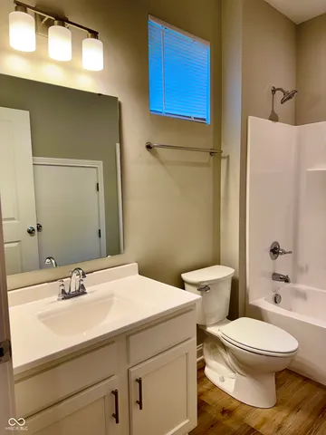 $179,900 | 859 North Oakland Avenue, Indianapolis, IN 46201