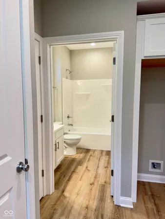 $179,900 | 859 North Oakland Avenue, Indianapolis, IN 46201